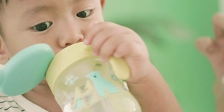 亚洲婴儿饮用水