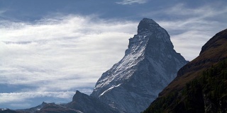 瑞士山马特洪峰。