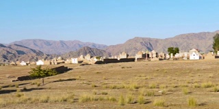 吉尔吉斯斯坦风景优美的公墓