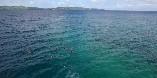 空中浮潜者在斐济