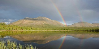 湖和山的双虹