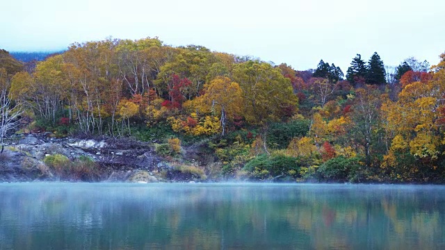 美丽的风景，青森秋，日本。