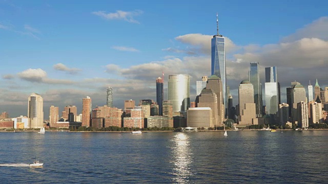 纽约曼哈顿下城日落时的4K平移视频