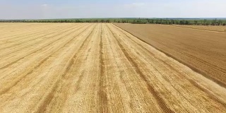 天线:农田上的农业机械