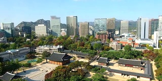 韩国首尔秋天的德sugung皇宫