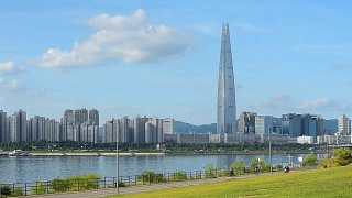 韩国首尔市和乐天大厦。视频素材模板下载
