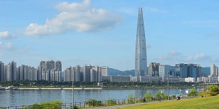韩国首尔市和乐天大厦。