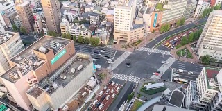 延时:鸟瞰图东京城市景观枢纽附近的东京圆顶