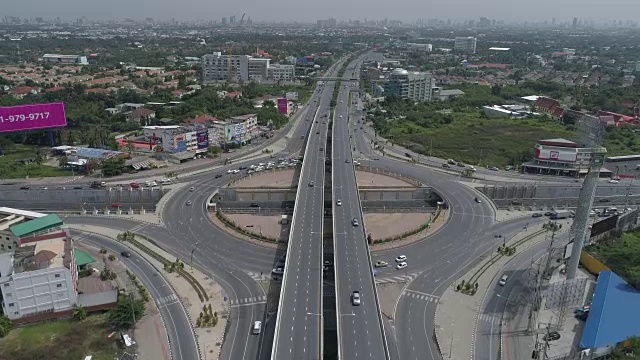 巨大的交通，桥梁和隧道，环形道路，罗摩5，曼谷，泰国，4k视频