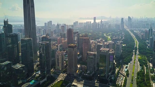 中国深圳城市景观日落天空市中心KK100建筑航拍全景4k时间间隔