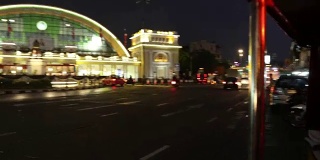 游客骑嘟嘟车在曼谷4K