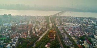 中国日落时间武汉著名的黄鹤交通道路河流大桥航拍全景4k时间流逝