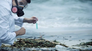 科学家对水质检测结果悲观，污染造成健康问题视频素材模板下载