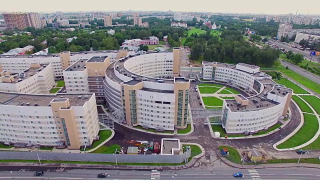 波特金临床传染病医院在圣彼得堡市。鸟瞰图