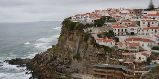 Azenhas do Mar，葡萄牙沿海城镇。