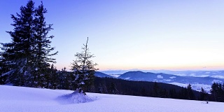 山的冬景