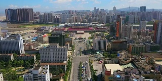 珠海晴天城市景观拱北口岸入境交通道路航拍全景4k中国