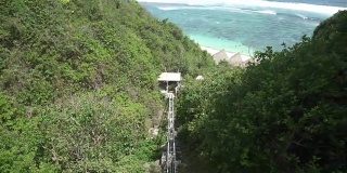 从印尼巴厘岛的Ungasan Clifftop Resort悬崖缆车到周日海滩俱乐部