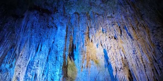 武龙喀斯特芙蓉洞被联合国教科文组织列为世界遗产