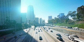 洛杉矶高速公路的视频，4K格式
