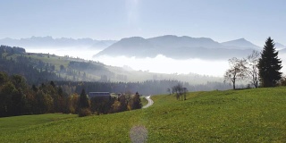 瑞士阿尔卑斯山和乡村公路