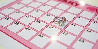 日历上情人节的结婚戒指