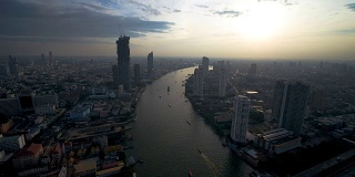 泰国首都曼谷的他信大桥鸟瞰图