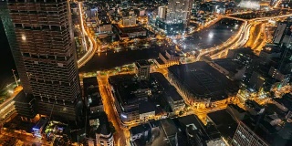 从高处俯瞰胡志明市的夜景
