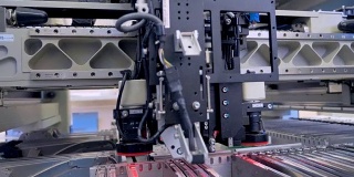 自动电路板机生产印刷电子电路板。4 k。