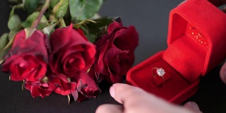 红玫瑰结婚戒指