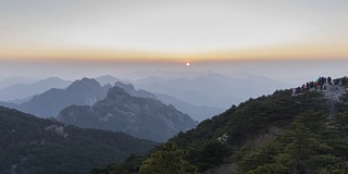 夕阳在光明丁山-黄山-时间流逝