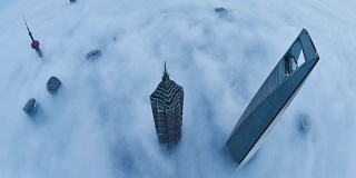 4K:中国平流层云上的上海天际线