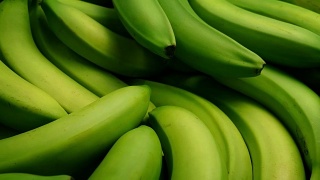 许多绿色香蕉特写视频素材模板下载