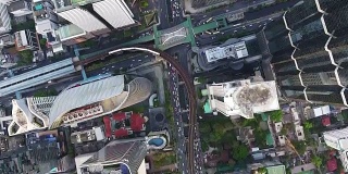 4k分辨率曼谷空中十字路口高速公路交通在曼谷市，泰国
