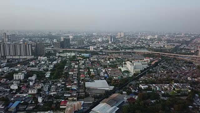 鸟瞰图曼谷城市的早晨