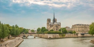 巴黎城市天际线从巴黎圣母院大教堂到塞纳河，法国巴黎，4K时间流逝