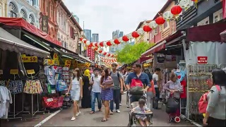游客正在新加坡城的华埠市场街旅游，新加坡时光流逝视频素材模板下载