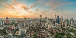 吉隆坡城市天际线夜晚到白天日出时间流逝，马来西亚4K时间流逝