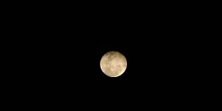 夜晚的月亮，背景