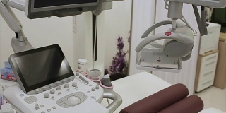 医院里的现代超声波扫描仪