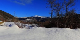 在法国旅行时拍摄的比利牛斯雪山