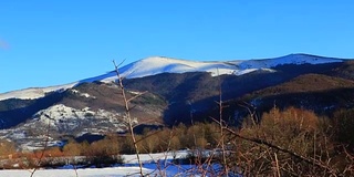 在法国旅行时拍摄的比利牛斯雪山