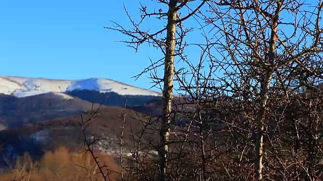 在法国旅行时拍摄的比利牛斯雪山