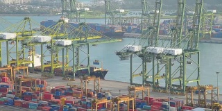 2018年新加坡港口码头全景正在工作