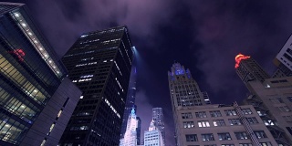 芝加哥市中心延时录像。芝加哥的摩天大楼