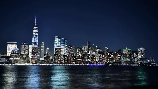 《曼哈顿之夜的时间流逝》纽约市，美利坚合众国。