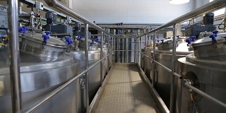 乳品厂用于发酵牛奶的容器