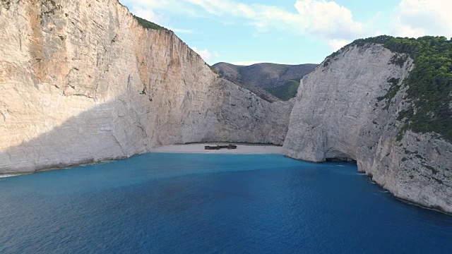 海难纳瓦吉奥湾海滩，扎金索斯