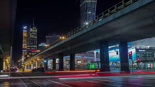 华沙中心的夜晚时间流逝在滑块上