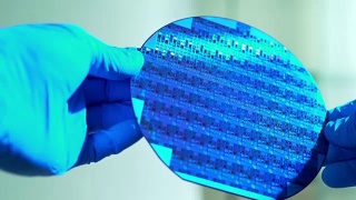 处理微芯片硅片的洁净室技术视频素材模板下载
